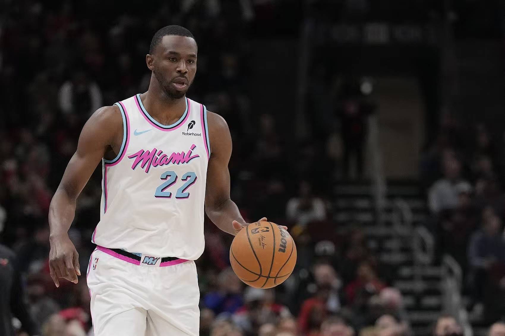 开云关于今晨迈阿密热火调整名单以备NBA季后赛，回应争议环节打磨，目标明确，纪律约束更严格的信息