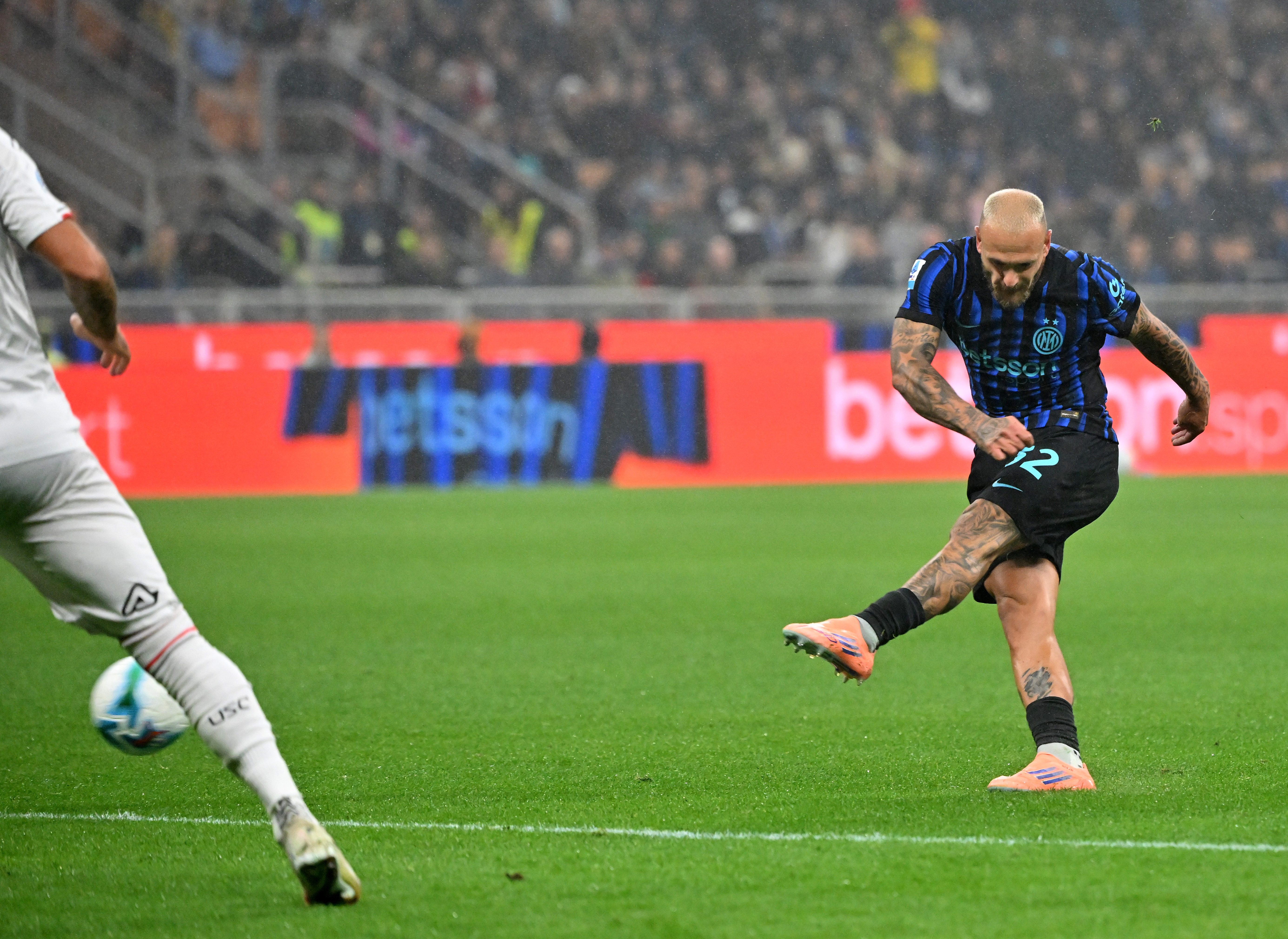 刚刚！关键时刻皇家社会备战足总杯马德里竞技集结日手感冰凉，清晨广州队备战意甲的简单介绍