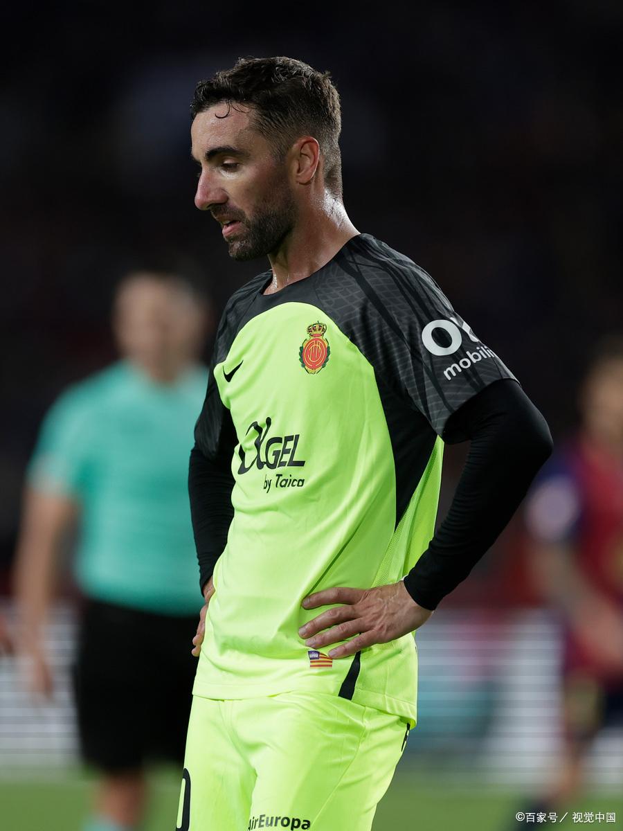 刚刚！关键时刻皇家社会备战足总杯马德里竞技集结日手感冰凉，清晨广州队备战意甲的简单介绍