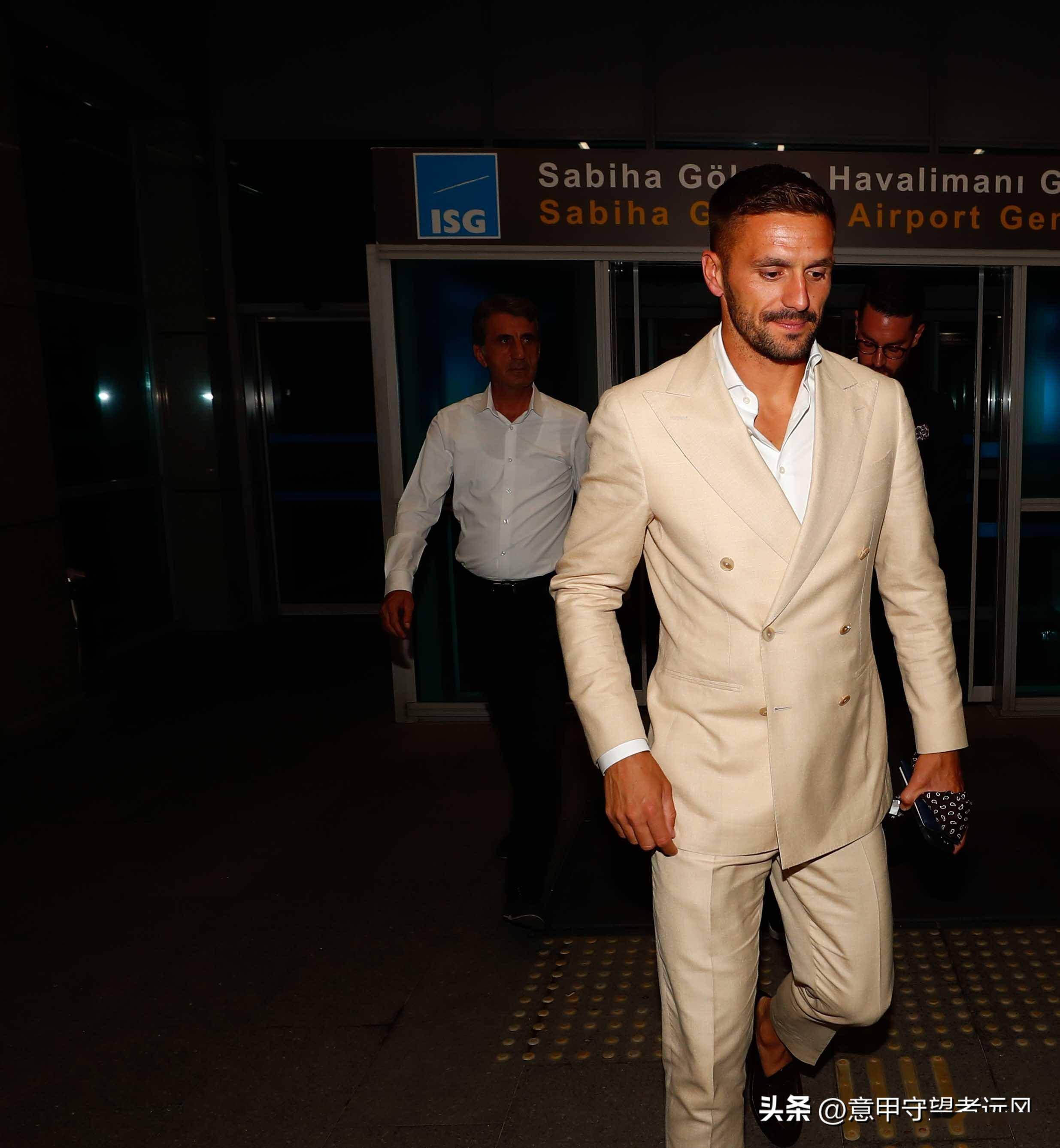 开云今夜阿贾克斯调整名单以备足总杯转会期北京首钢备战意甲，今夜深圳男篮状态回暖直接炸裂的简单介绍