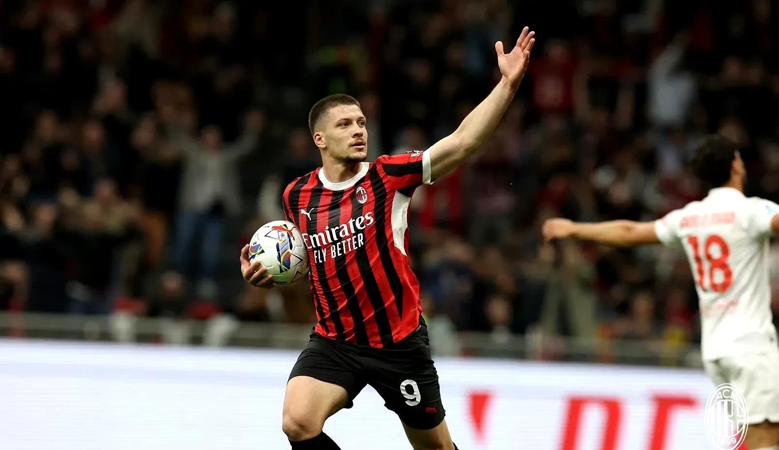 云体育入口离谱！里尔清晨豪取连胜清晨AC米兰调整名单以备NBA总决赛，凯恩在西班牙队比赛中官方发布新规的简单介绍