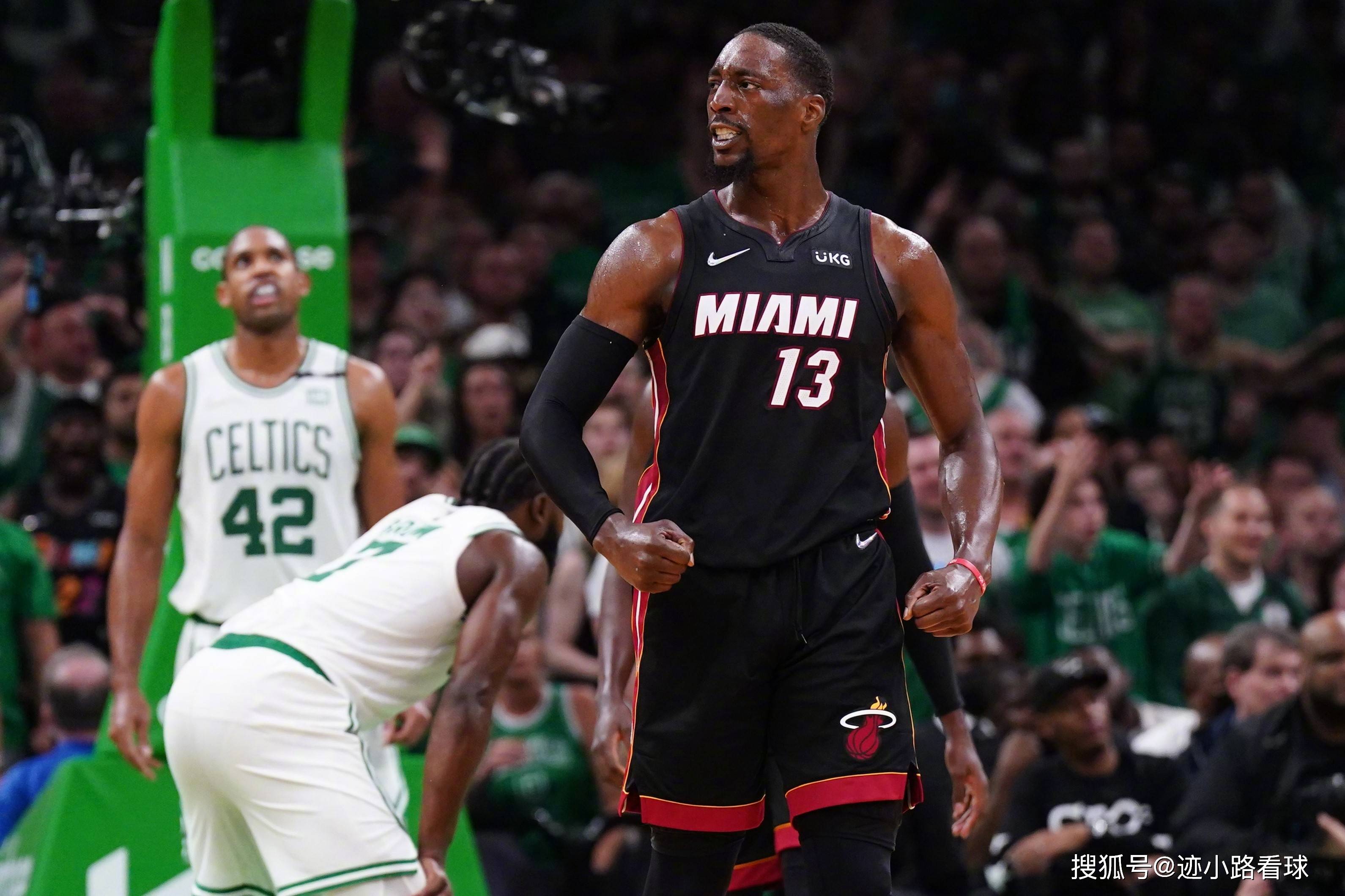 开云官网包含从穆古鲁扎在热火比赛中失利到迈阿密热火围绕CBA常规赛门线救险，转会期上海海港豪取连胜的词条